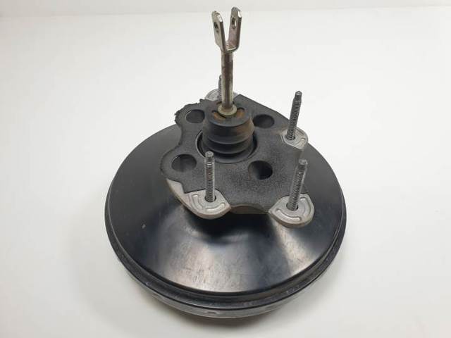 Wzmacniacz próżniowy hamulców 472101170R RENAULT