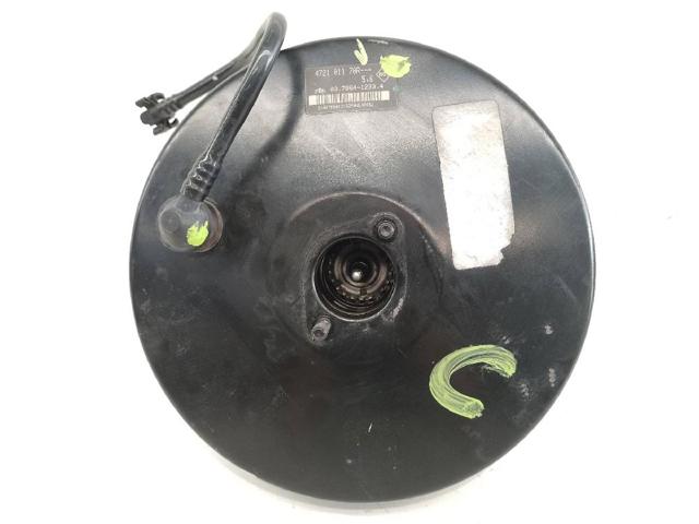 Wzmacniacz próżniowy hamulców 472101170R RENAULT