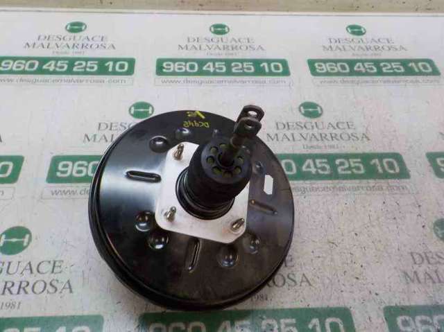 Wzmacniacz próżniowy hamulców 472107479R RENAULT