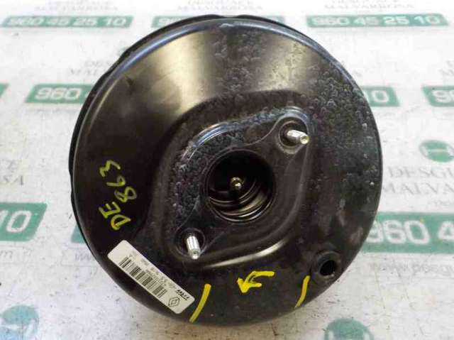 Wzmacniacz próżniowy hamulców 472107479R RENAULT