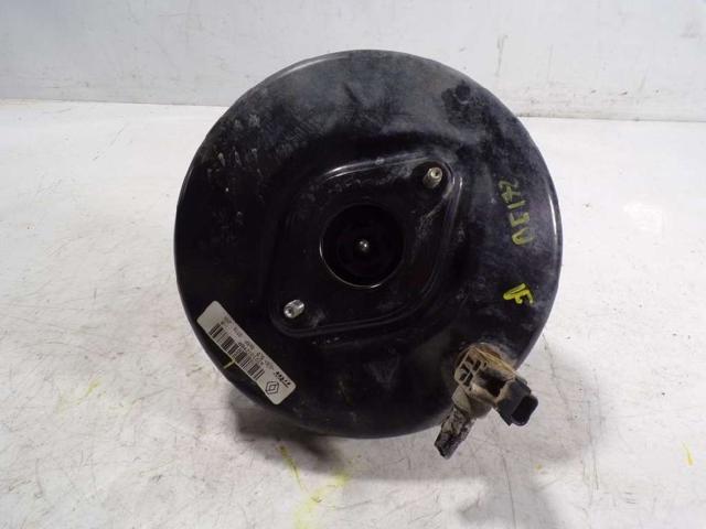 Wzmacniacz próżniowy hamulców 472107479R RENAULT