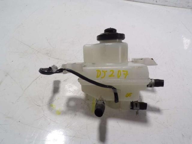 Zbiorniczek głównego cylindra hamulcowego (płynu hamulcowego) 4722047080 TOYOTA