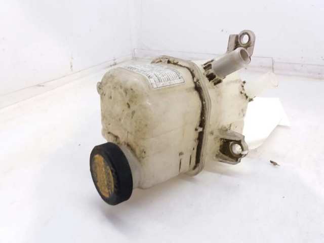 Zbiorniczek głównego cylindra hamulcowego (płynu hamulcowego) 4722047080 TOYOTA