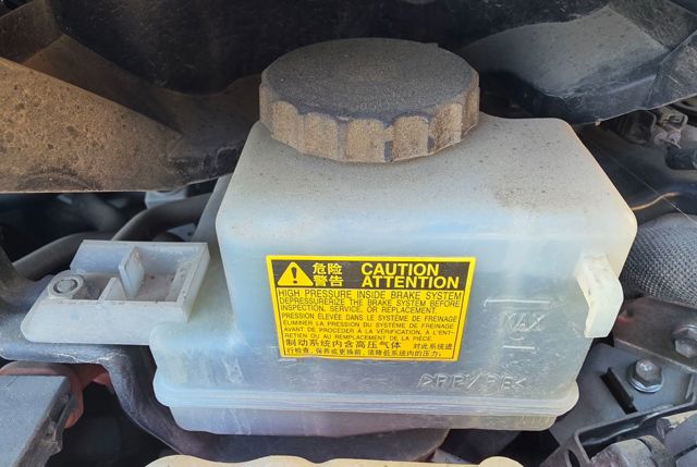 Zbiorniczek głównego cylindra hamulcowego (płynu hamulcowego) 4722047080 TOYOTA