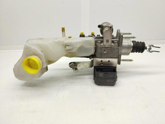 Główny cylinder hamulców 4727047040 TOYOTA
