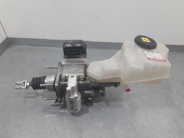 Główny cylinder hamulców 4727047040 TOYOTA