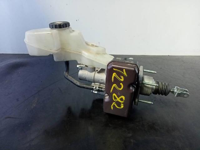 Główny cylinder hamulców 4727047040 TOYOTA