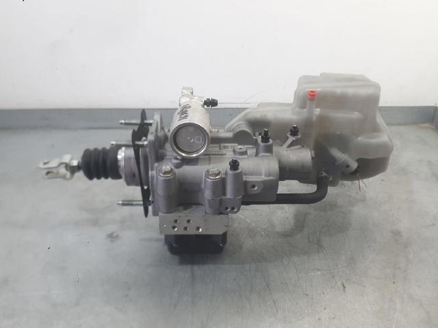 Główny cylinder hamulców 4727047040 TOYOTA