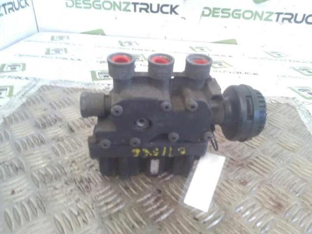 Blok zaworów zawieszenia regulowanego tylny 4728800300 IVECO