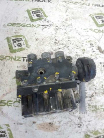 Blok zaworów zawieszenia regulowanego tylny 4728800300 IVECO