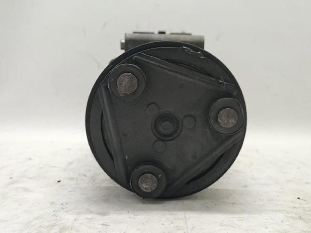 Sprężarka klimatyzacji 4749934 FORD