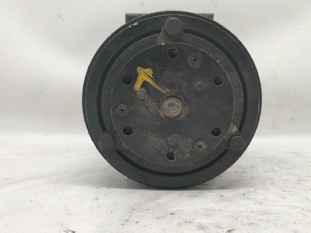 Sprężarka klimatyzacji 4749934 FORD