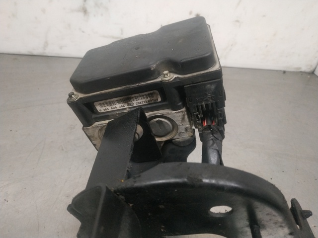 Sterownik ABS  hydrauliczny 47660AV712 NISSAN