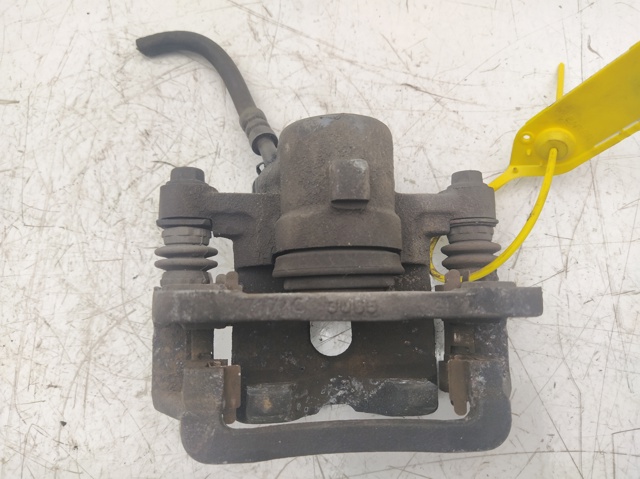 Zacisk hamulcowy tylny prawy 4773002111 TOYOTA