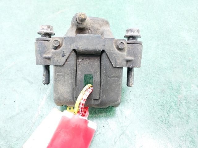Zacisk hamulcowy tylny prawy 4773060110 TOYOTA