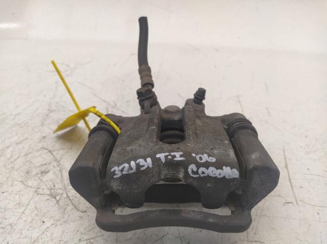 Zacisk hamulcowy tylny lewy 4775002111 TOYOTA