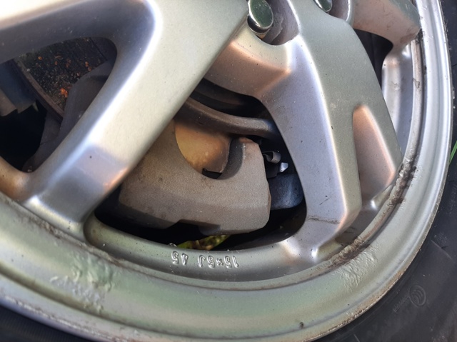 Jarzmo zacisku hamulcowego tylnego Toyota Yaris SP90