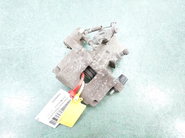 Zacisk hamulcowy tylny prawy 478300D020 TOYOTA