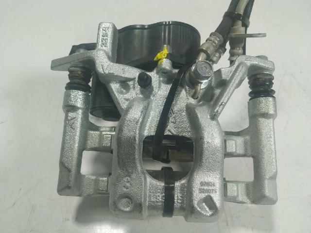 Zacisk hamulcowy tylny prawy 478300D080 TOYOTA