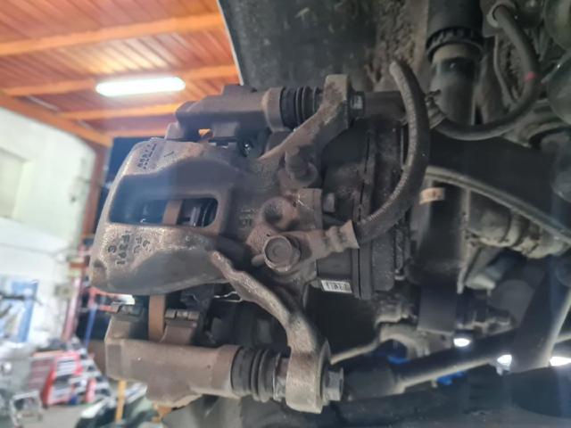 Zacisk hamulcowy tylny lewy 4785002350 TOYOTA
