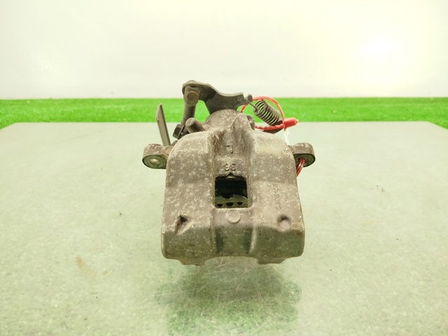 Zacisk hamulcowy tylny lewy 4785005050 TOYOTA