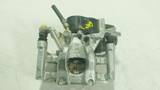 Zacisk hamulcowy tylny lewy 478500D080 TOYOTA