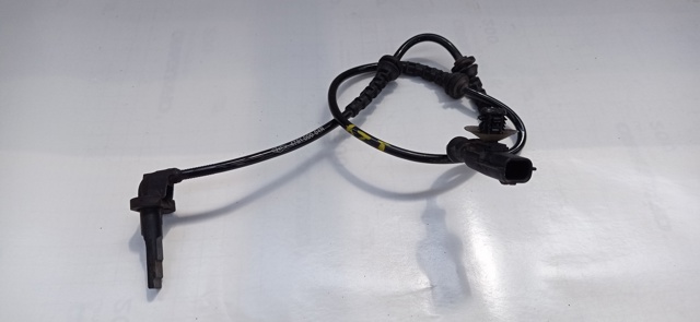 Czujnik ABS przedni 479100004R RENAULT