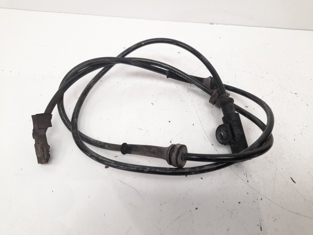 Czujnik ABS przedni 47910AX610 NISSAN