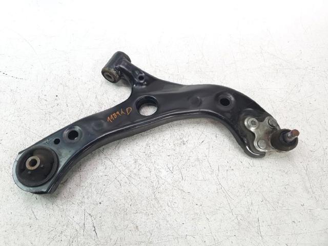 Wahacz zawieszenia przedniego dolny prawy 4806802410 TOYOTA