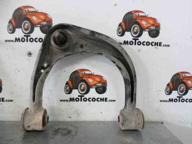 Wahacz zawieszenia przedniego dolny prawy 480680K040 TOYOTA