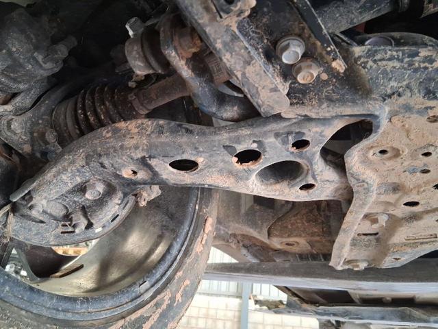 Wahacz zawieszenia przedniego dolny prawy 4806810130 TOYOTA