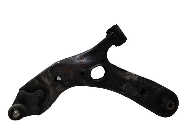 Wahacz zawieszenia przedniego dolny prawy 4806812300 TOYOTA