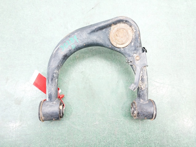 Wahacz zawieszenia przedniego dolny prawy 4806860010 TOYOTA