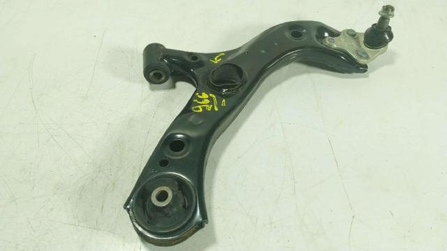 Wahacz zawieszenia przedniego dolny prawy 48068F4010 TOYOTA