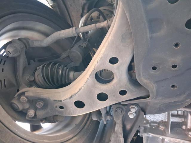 Wahacz zawieszenia przedniego dolny lewy 4806902330 TOYOTA