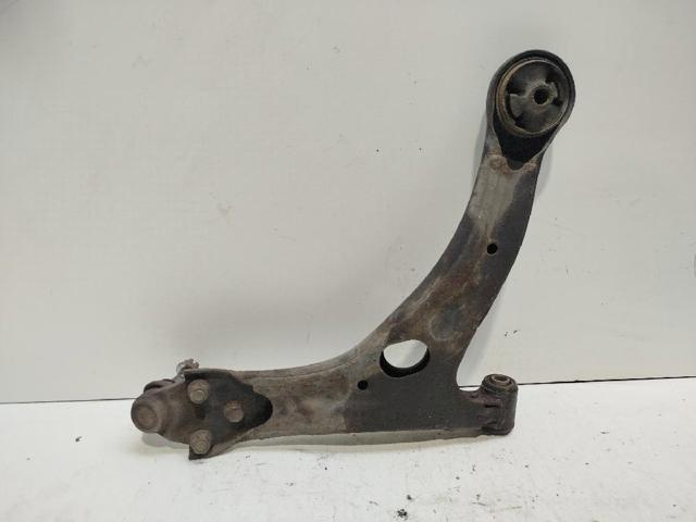 Wahacz zawieszenia przedniego dolny lewy 4806905070 TOYOTA