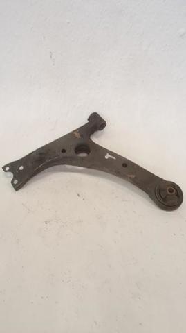 Wahacz zawieszenia przedniego dolny lewy 4806905070 TOYOTA