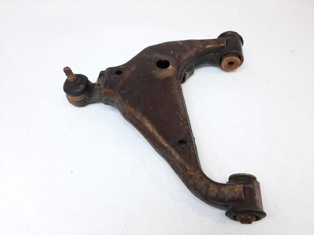 Wahacz zawieszenia przedniego dolny lewy 480690K040 TOYOTA