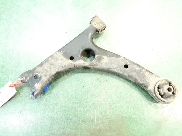 Wahacz zawieszenia przedniego dolny lewy 4806912171 TOYOTA