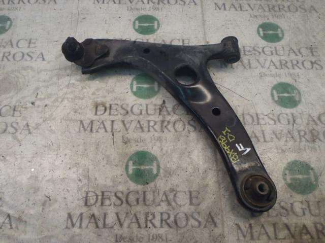 Wahacz zawieszenia przedniego dolny lewy 4806942040 TOYOTA