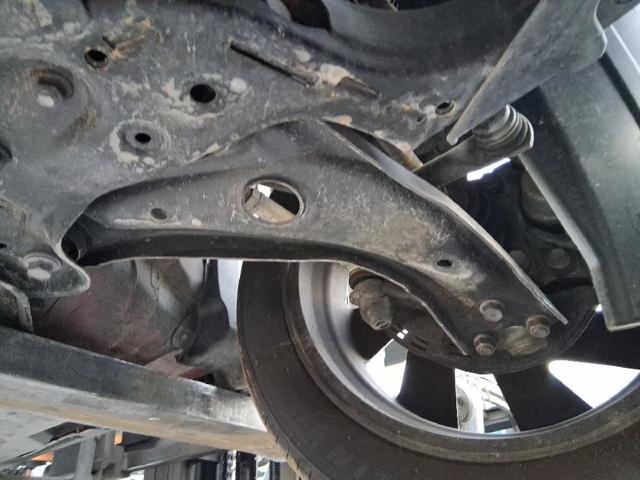 Wahacz zawieszenia przedniego dolny lewy 48069K0020 TOYOTA