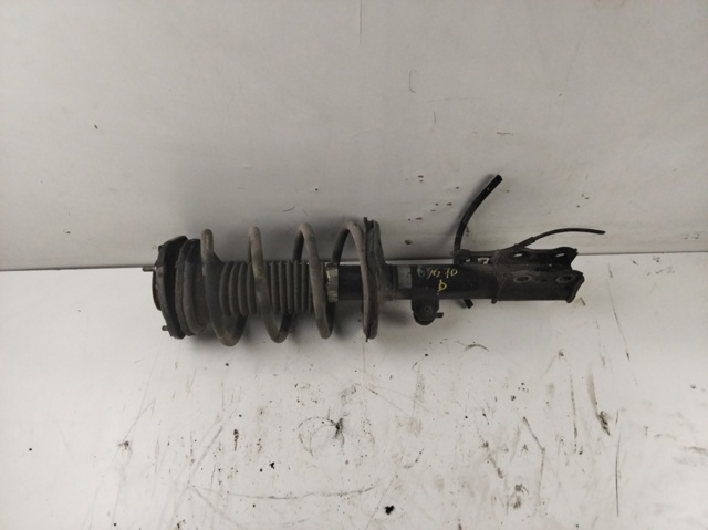 Amortyzator przedni prawy 4851002211 TOYOTA