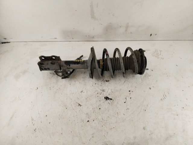 Amortyzator przedni prawy 4851002211 TOYOTA