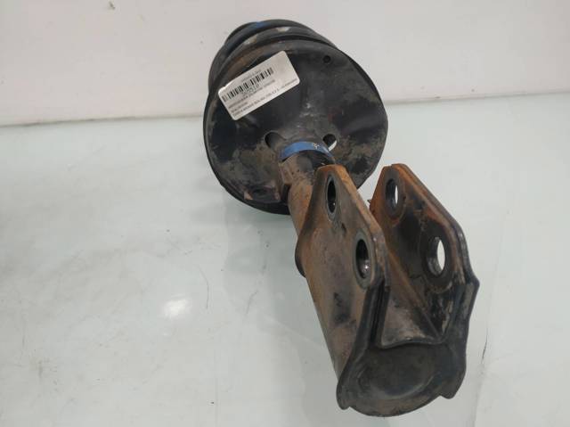 Amortyzator przedni Toyota Avensis 2 T25