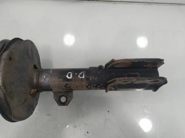 Amortyzator przedni Toyota Avensis 2 T25