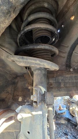 Amortyzator przedni prawy 4851009V20 TOYOTA