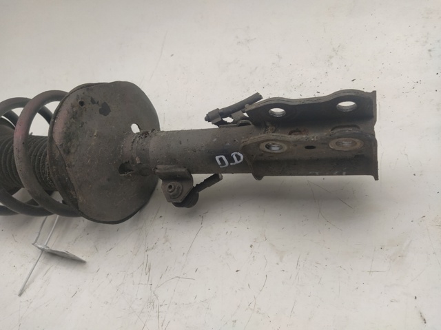 Amortyzator przedni prawy 485101A530 TOYOTA