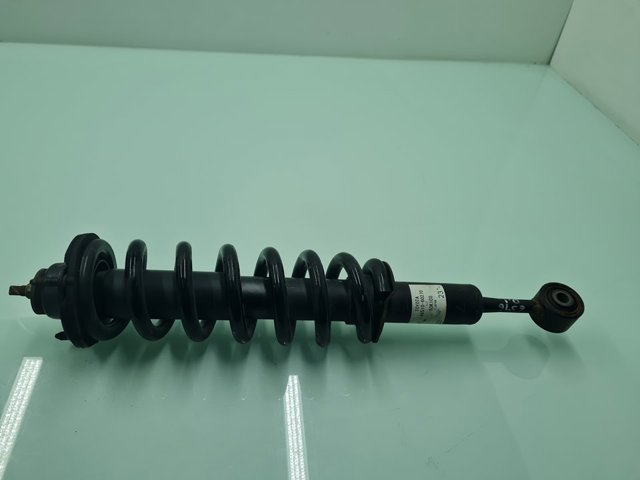 Amortyzator przedni 4851060270 TOYOTA