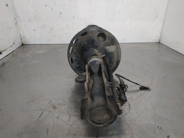 Amortyzator przedni lewy 4852002400 TOYOTA
