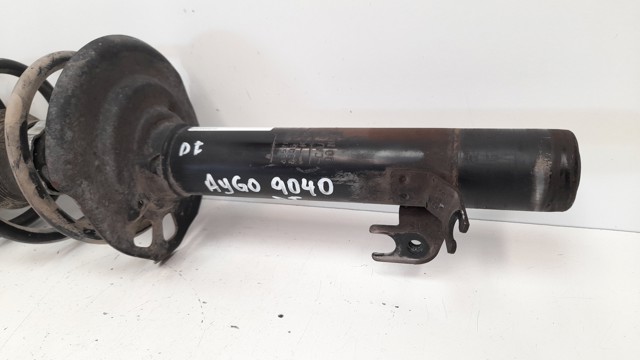 Amortyzator przedni lewy 485200H010 TOYOTA